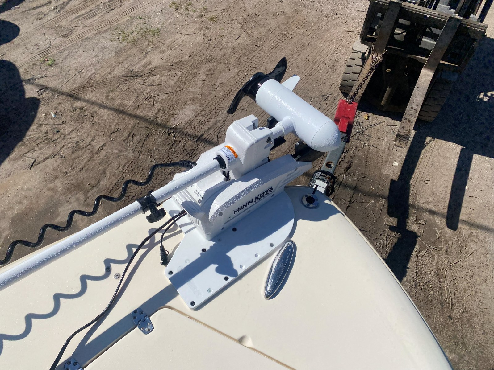 Shallow water boat rigging